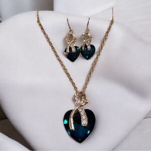 Elegant Gold and green Heart Jewelry Set